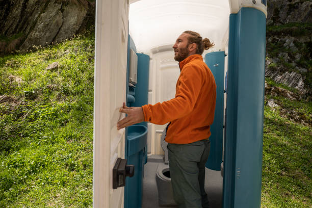 Best Portable restroom trailer rental  in Downers Grove, IL